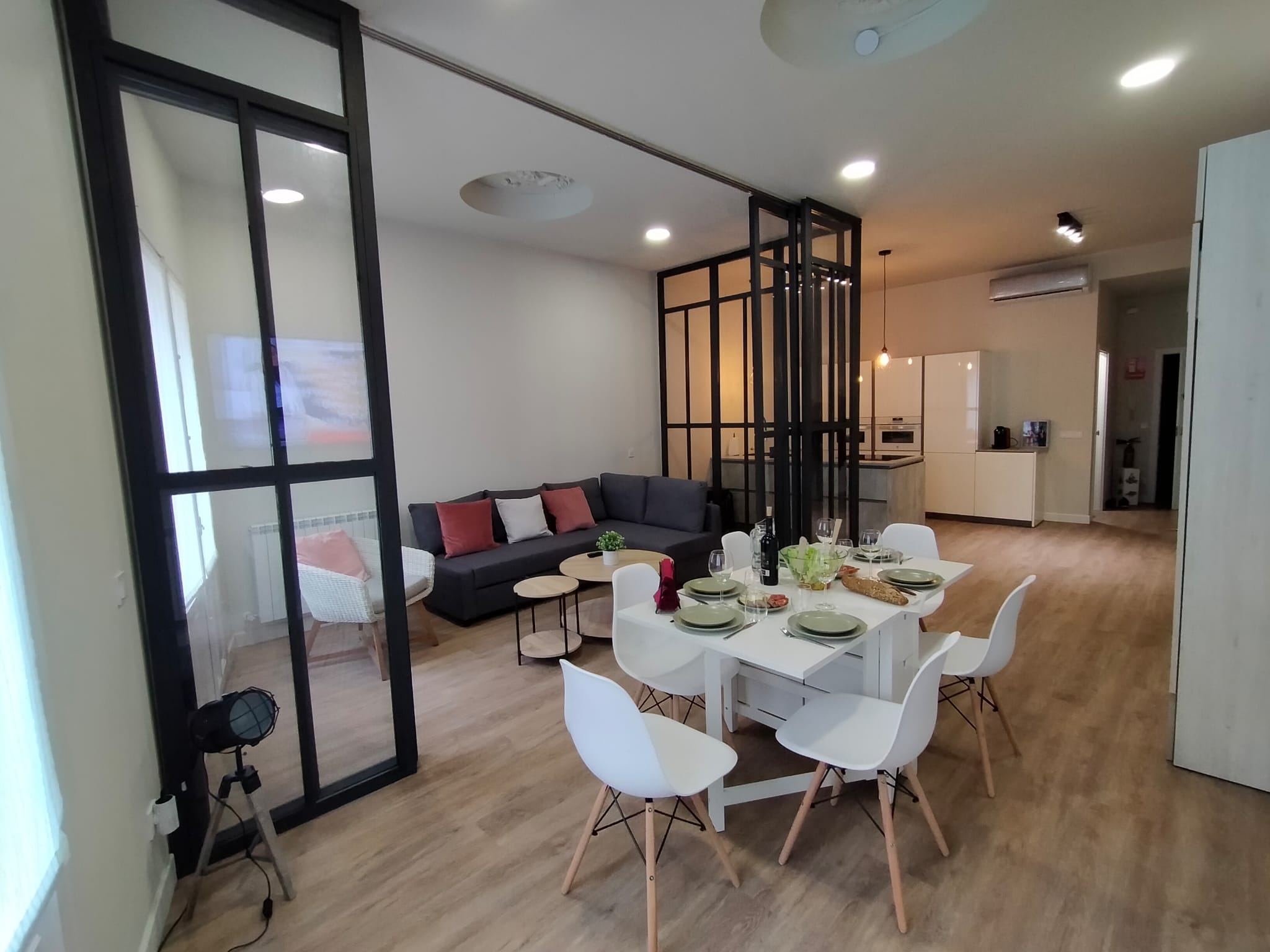 MERCADERES_KILIKI EXTERIOR